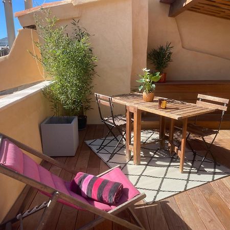 Le Pigeonnier - Un Voyage En Provence Apartment เอ็ก-ซอง-โพรวองซ์ ภายนอก รูปภาพ